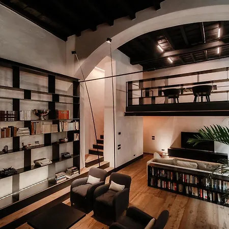Apartment Writer's Loft In - The House Of Travelers *