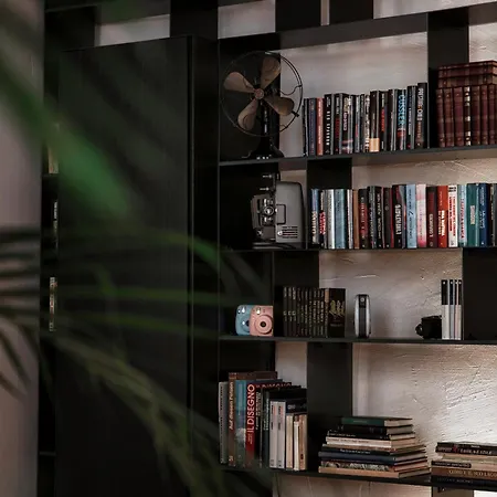 Apartment Writer's Loft In - The House Of Travelers