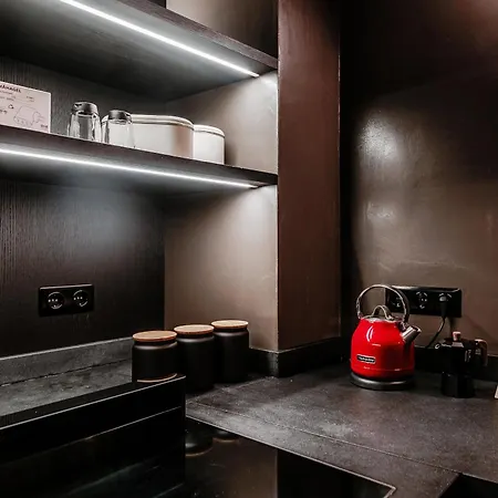 Writer's Loft In - The House Of Travelers Apartment